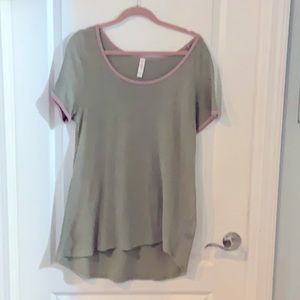 Lularoe L Classic shirt
